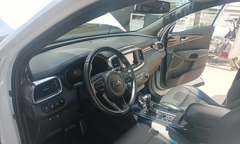 Kia Sorento 3.3L Sxl...
