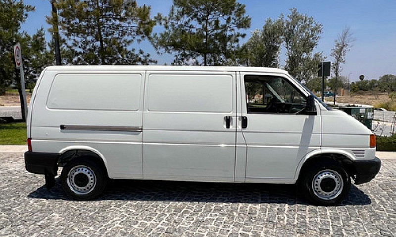 Volkswagen Eurovan 2...