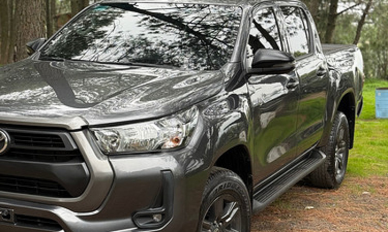 Toyota Hilux 2.7 Cab...