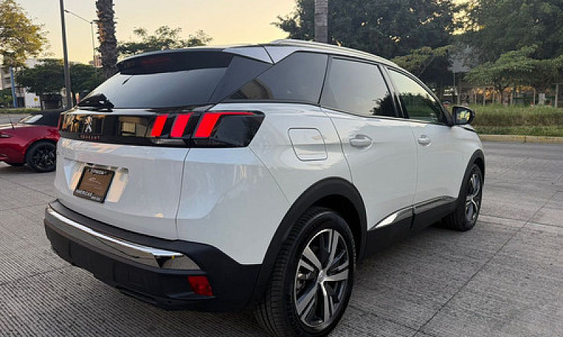 Peugeot 3008 2024...