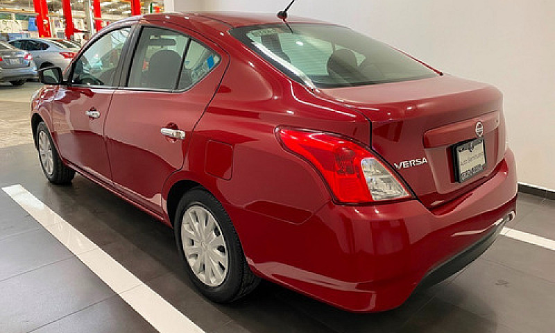 Nissan Versa 2015...