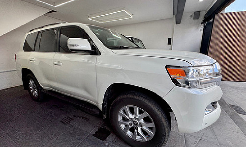 Toyota Land Cruiser ...