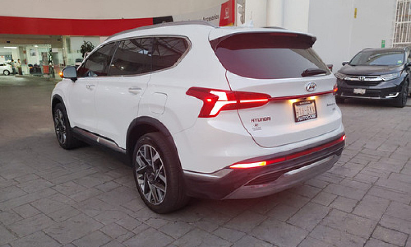 Hyundai Santa Fe 202...