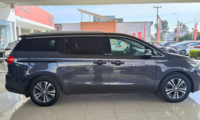 Kia Sedona 2020...