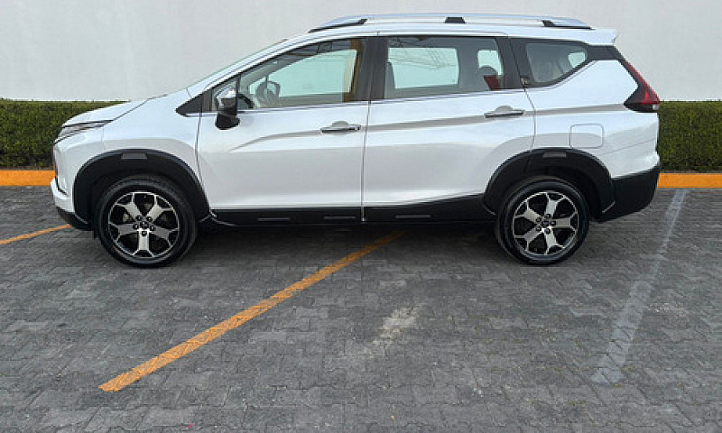 Mitsubishi Xpander  ...