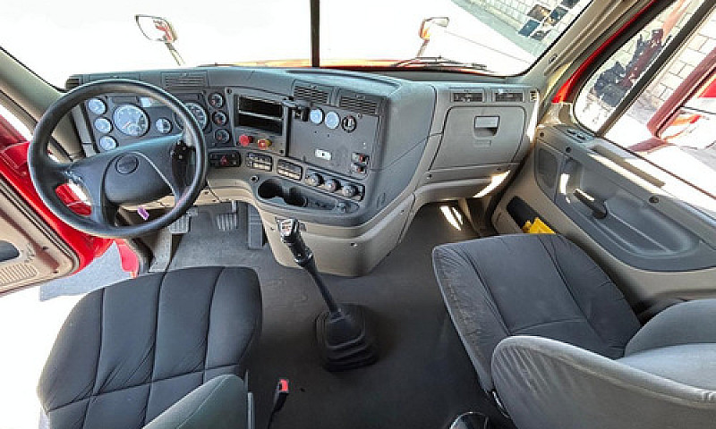 Freightliner Cascadi...