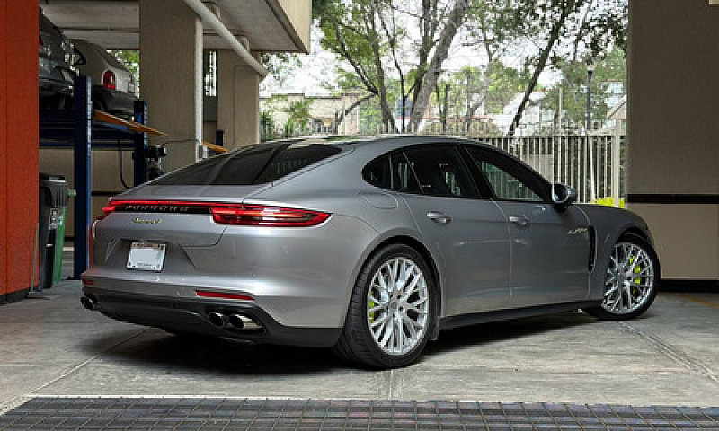 Porsche Panamera 4 H...