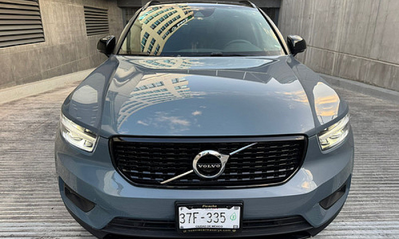 Volvo Xc40 2022...