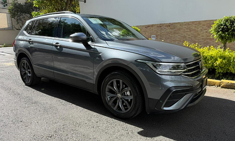 Volkswagen Tiguan 1....