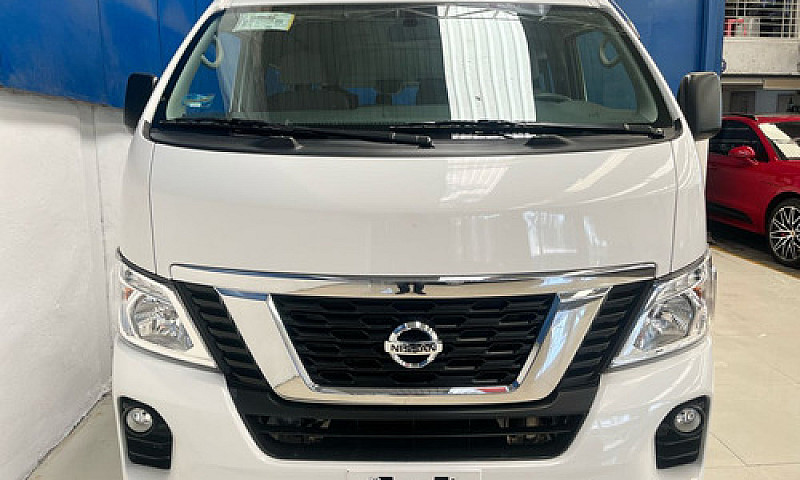 Nissan  Urvan  2022...