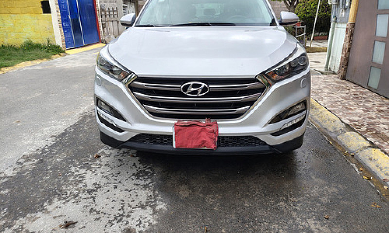 Hyundai Tucson 2.0 L...