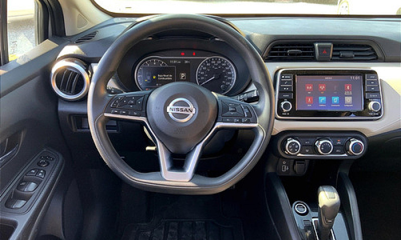 Nissan Versa 2022...