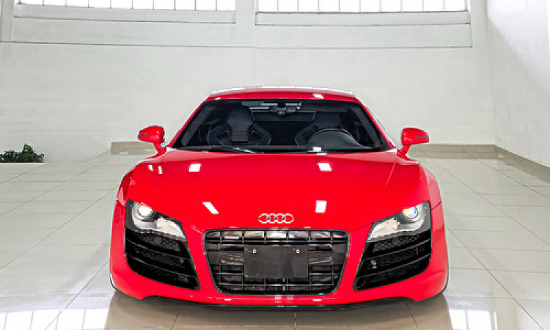 Audi R8 5.2L V10 Qua...