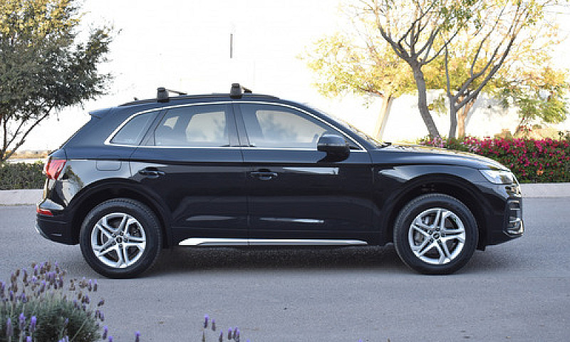 Audi Q5 2.0 L 45 Tfs...