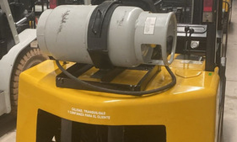 Montacargas Yale 2.5...