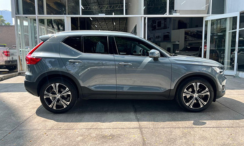 Volvo Xc40 2022...