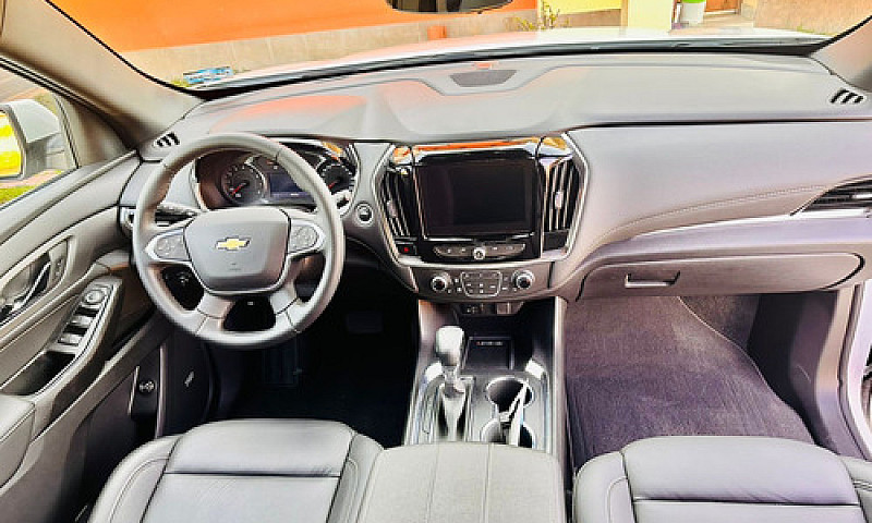 Chevrolet Traverse 3...