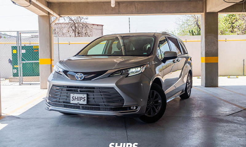 Toyota Sienna 2021...