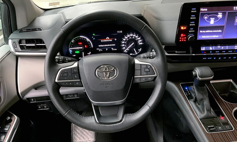 Toyota Sienna 2021...