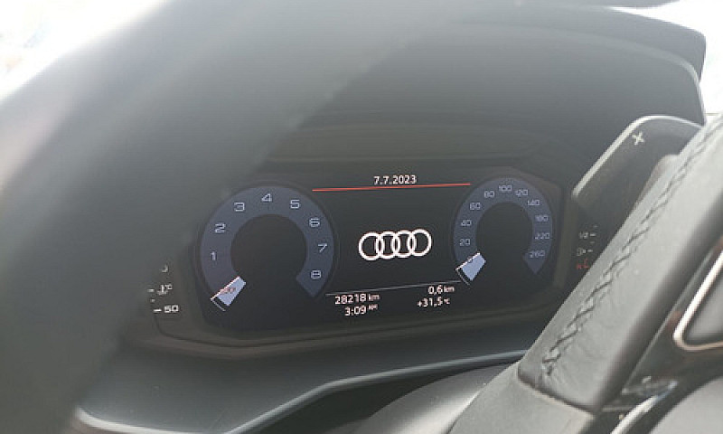 Audi A1 2021 1.5 Ego...