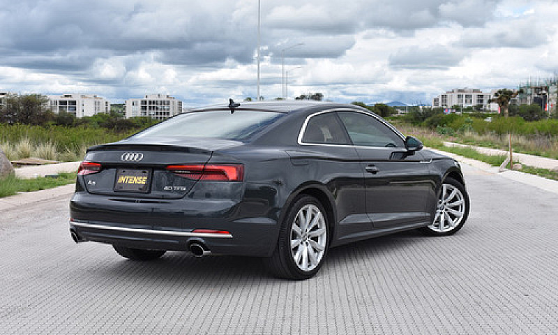 Audi A5 2.0 Select 1...