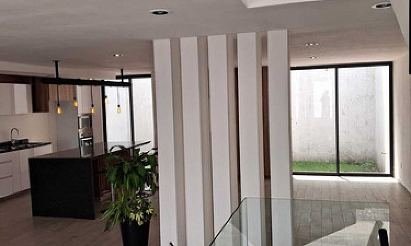 Casa En Venta En Lag...