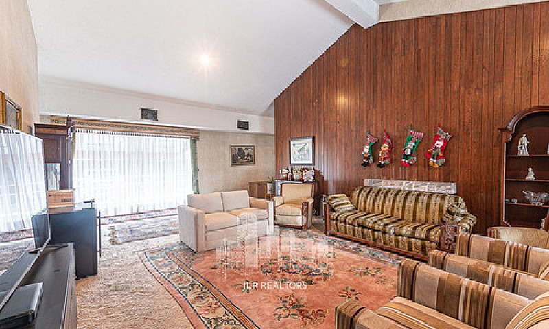Casa En Venta En Lom...