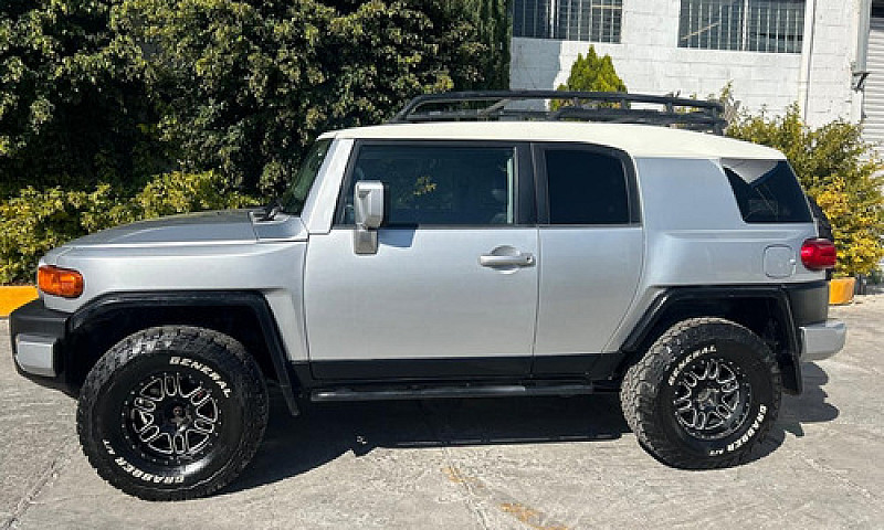 Toyota Fj Cruiser 20...