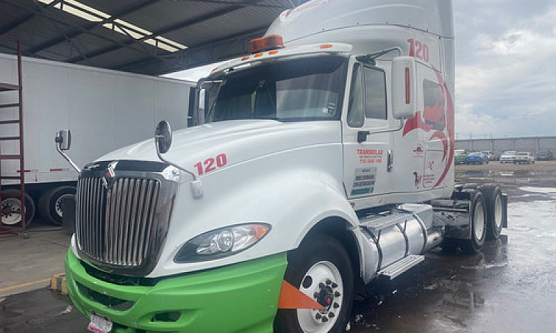 Tractocamion Interna...