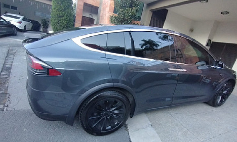 Tesla X 75D, 88,809K...