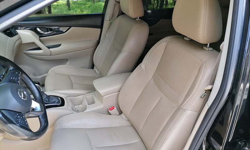 Nissan X-Trail 2.5 E...