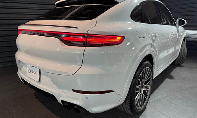Porsche Cayenne 2022...