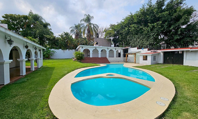 Casa Sola En Venta E...