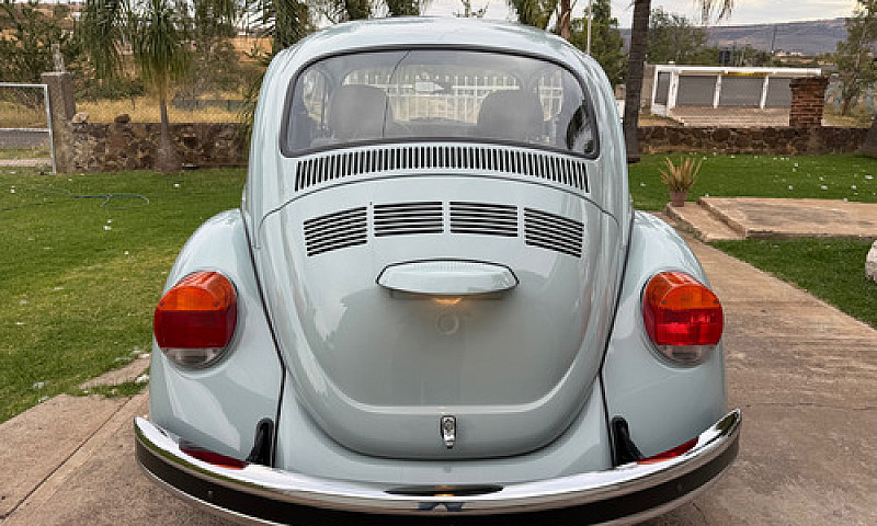 Volkswagen Sedan Ult...