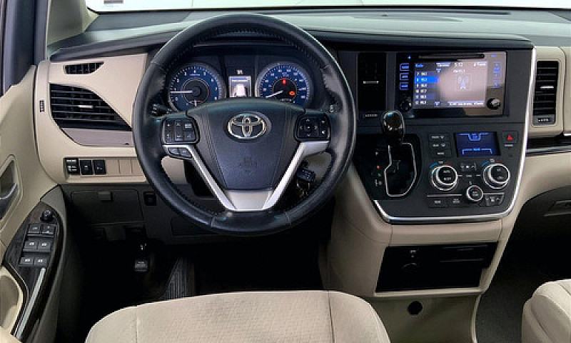 Toyota Sienna 2015...