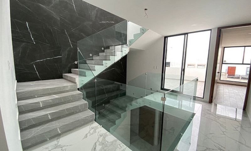 Moderna Casa En Vent...