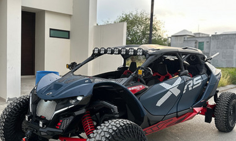Can Am Maverick R Xr...