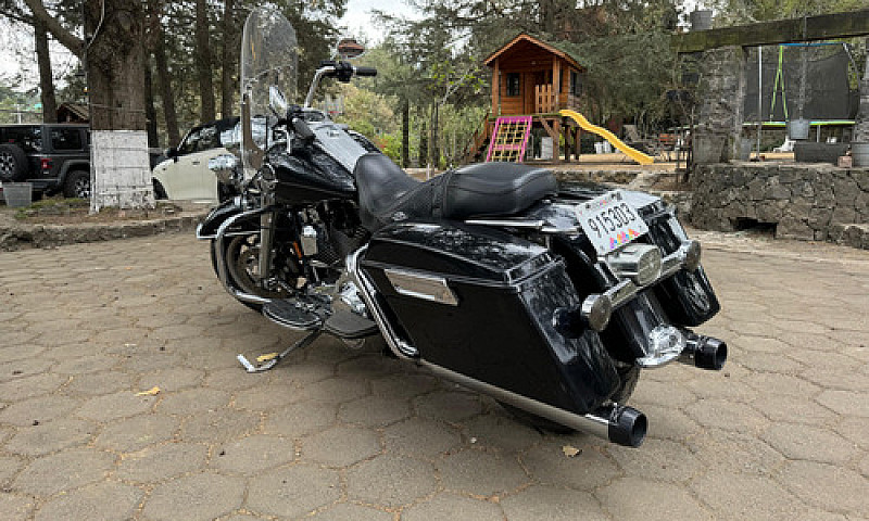 Harley Davidson Road...