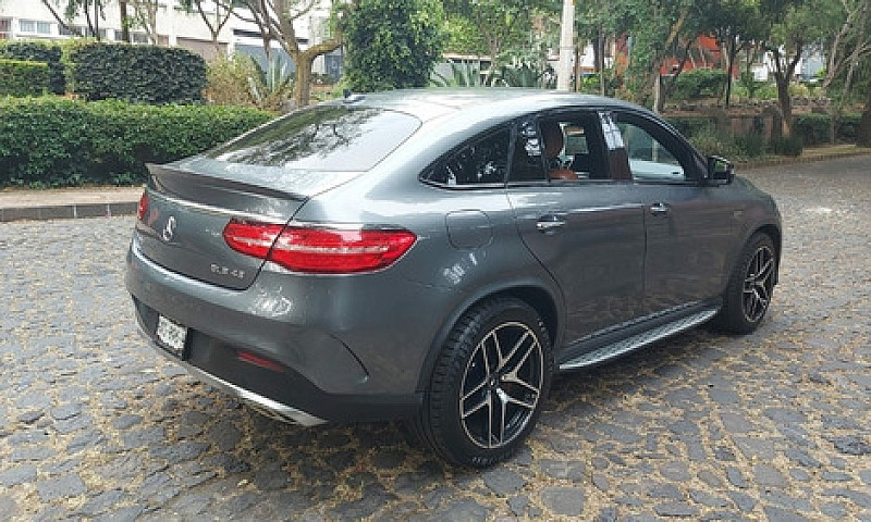 Mercedes-Benz Clase ...