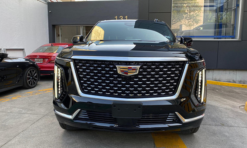 Cadillac Escalade 6....