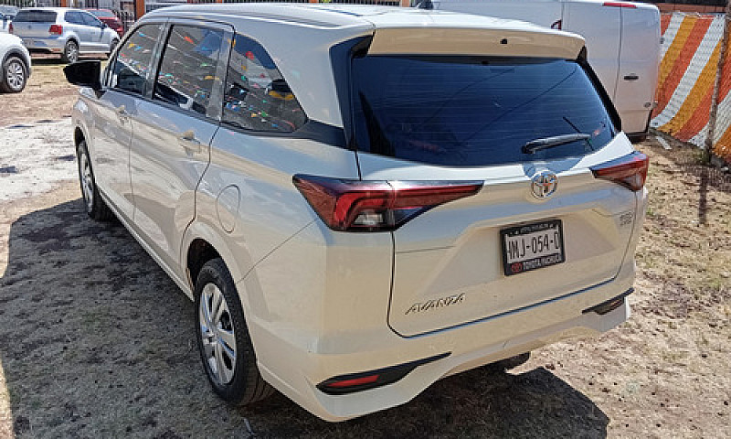 Toyota Avanza 1.5 Le...
