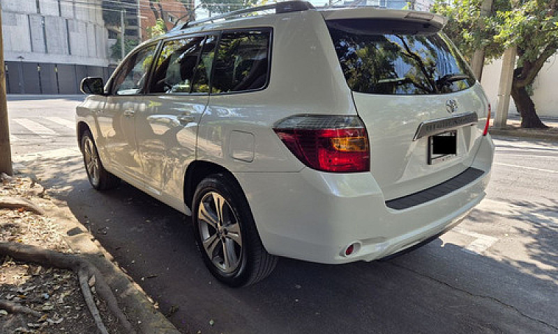 Toyota Highlander Ba...