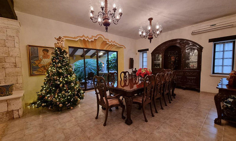 Casa En Venta En Mér...