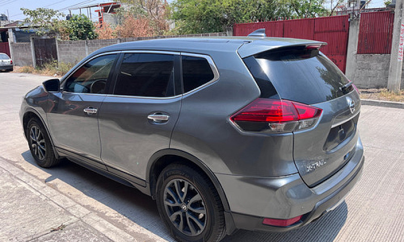 Nissan X-Trail 2.5 S...