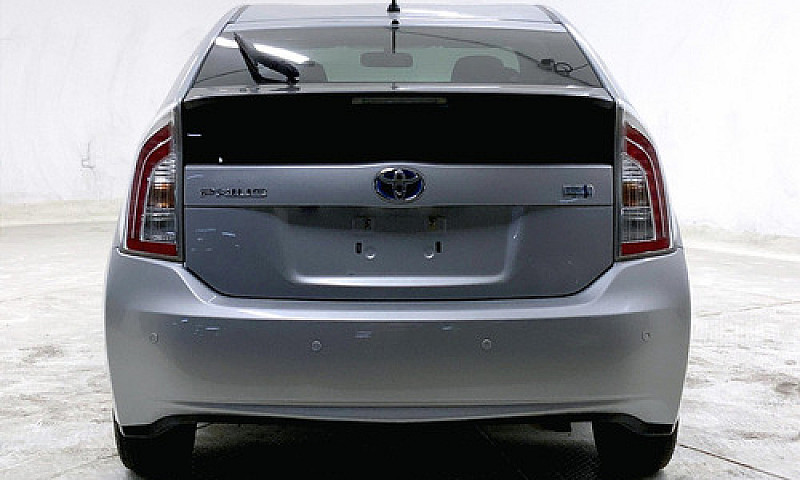 Toyota Prius 2015...