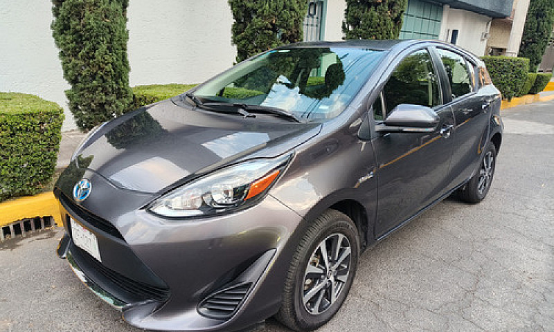 Toyota Prius C 1.5 H...