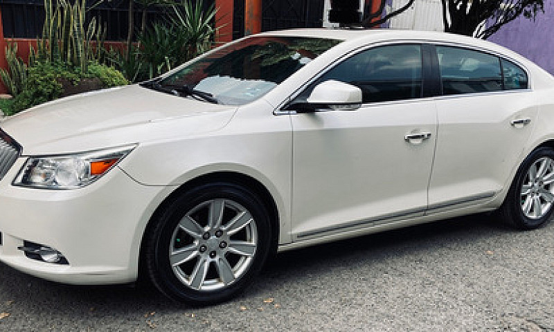 Buick Lacrosse C At...