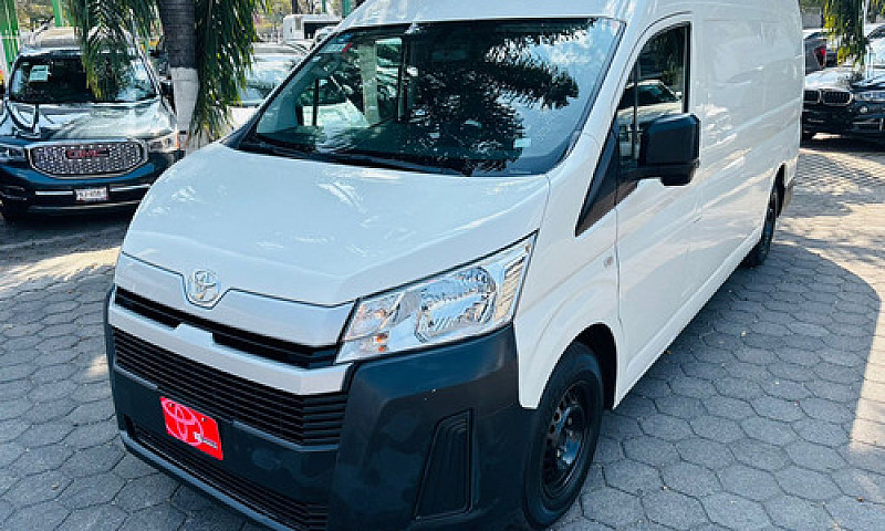 Toyota Hiace 2022...