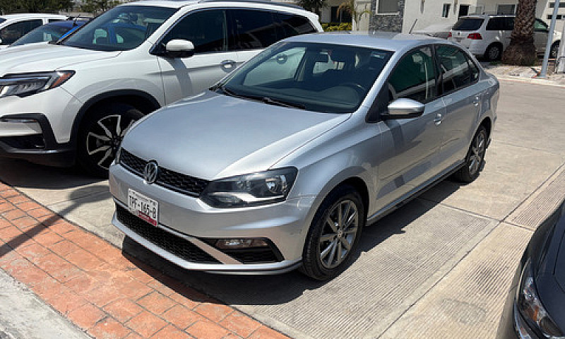 Volkswagen Vento 1.6...