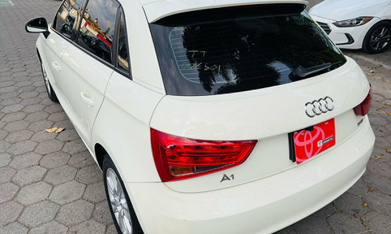 Audi A1 2015...